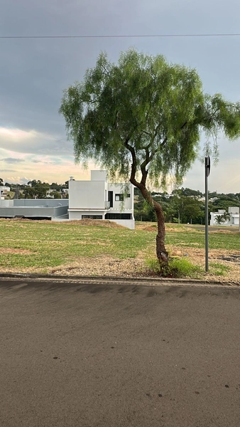 Terreno de 302,5m² no Condominio Damha |Marilía/ SP: 1ª foto da galeria de imagens do imóvel