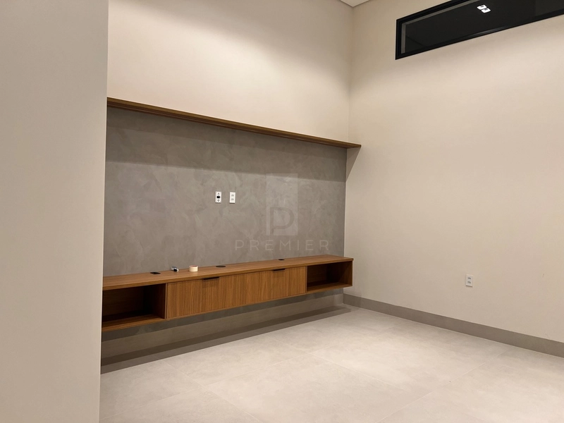 Casa a venda com 3 quartos sendo 1 suíte no Cond. Verana Pq. Alvorada.: 2ª foto da galeria de imagens do imóvel