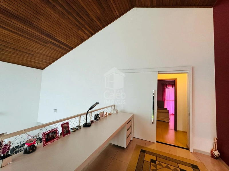 Casa a Venda com 5 quartos no Condomínio Valle do Canaã em Marília-SP.: 24ª foto da galeria de imagens do imóvel