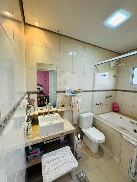 Casa a Venda com 5 quartos no Condomínio Valle do Canaã em Marília-SP.: 32ª foto da galeria de imagens do imóvel