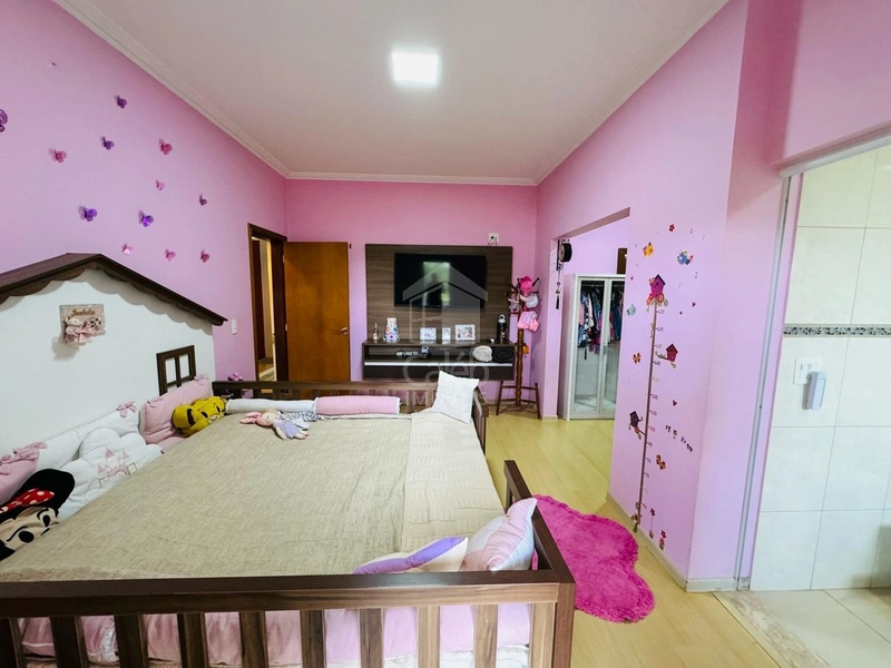 Casa a Venda com 5 quartos no Condomínio Valle do Canaã em Marília-SP.: 29ª foto da galeria de imagens do imóvel