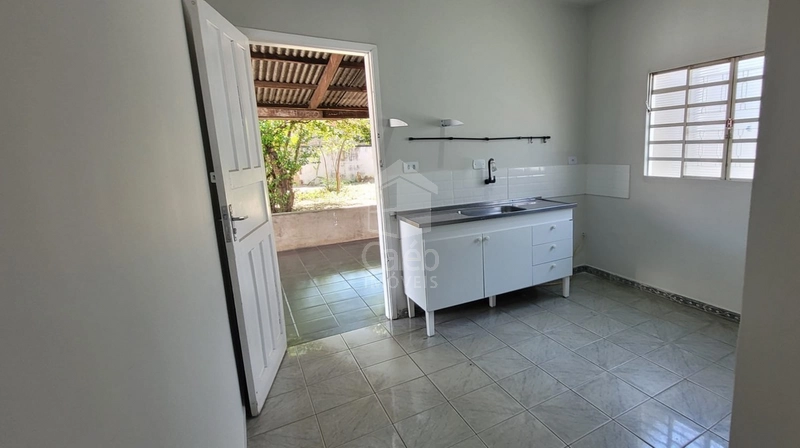 Casa à venda com 3 dormitórios no Jardim Ohara em Marília-SP: 5ª foto da galeria de imagens do imóvel