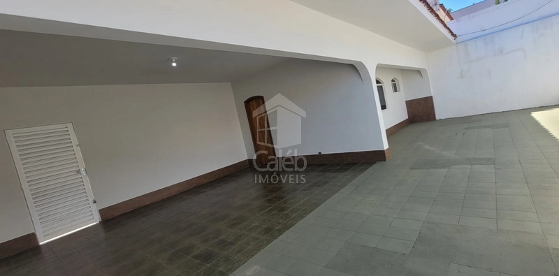Casa à venda com 3 dormitórios no Jardim Ohara em Marília-SP: 15ª foto da galeria de imagens do imóvel