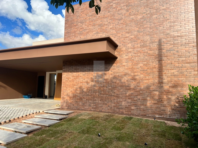 Casa a Venda com 3 suítes e piscina no Condomínio Verana em Marília-SP.: 1ª foto da galeria de imagens do imóvel