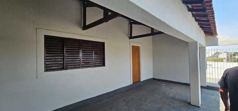 Casa com 2 quartos (+ Edícula) no Bairro Bandeirantes | Marília/SP: 3ª foto da galeria de imagens do imóvel
