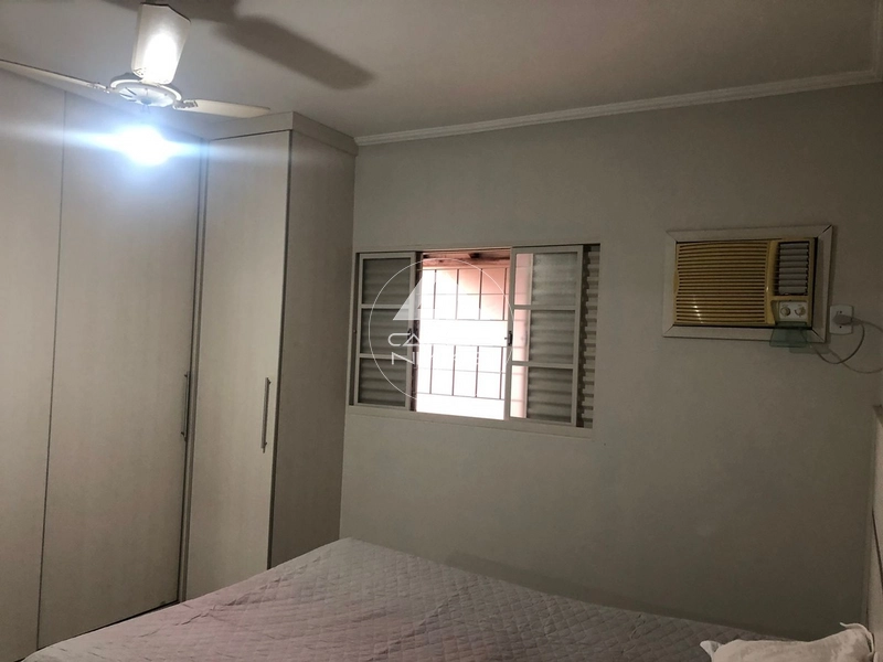 Casa no Jd. Santa Antonieta: 2ª foto da galeria de imagens do imóvel