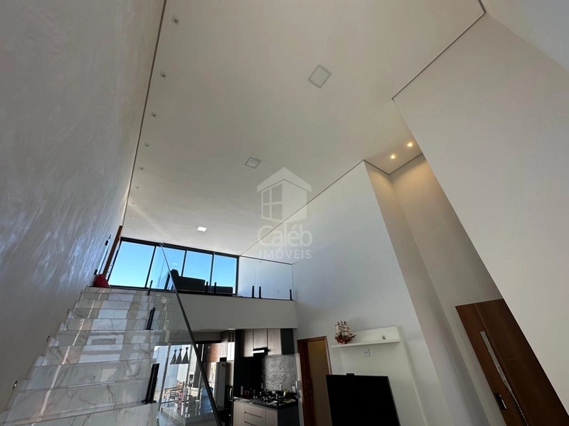 Casa a venda no Jardim Florença com 3 suítes e piscina em Marília-SP: 6ª foto da galeria de imagens do imóvel