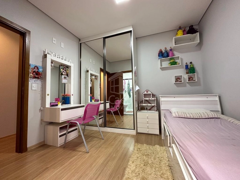 Casa a venda no Jardim Florença com 3 suítes e piscina em Marília-SP: 18ª foto da galeria de imagens do imóvel
