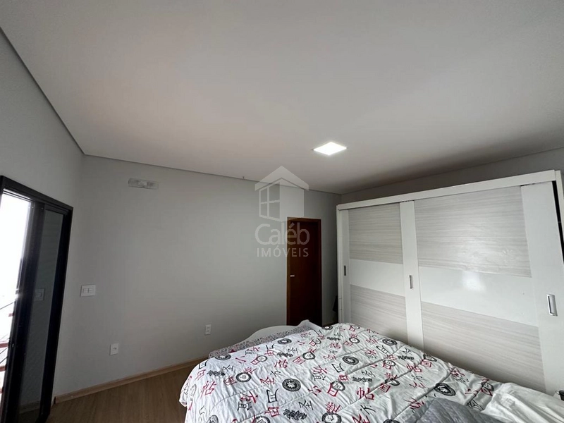 Casa a venda no Jardim Florença com 3 suítes e piscina em Marília-SP: 11ª foto da galeria de imagens do imóvel