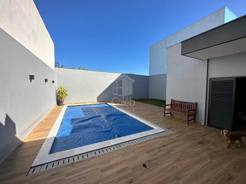 Casa a venda no Jardim Florença com 3 suítes e piscina em Marília-SP: 5ª foto da galeria de imagens do imóvel