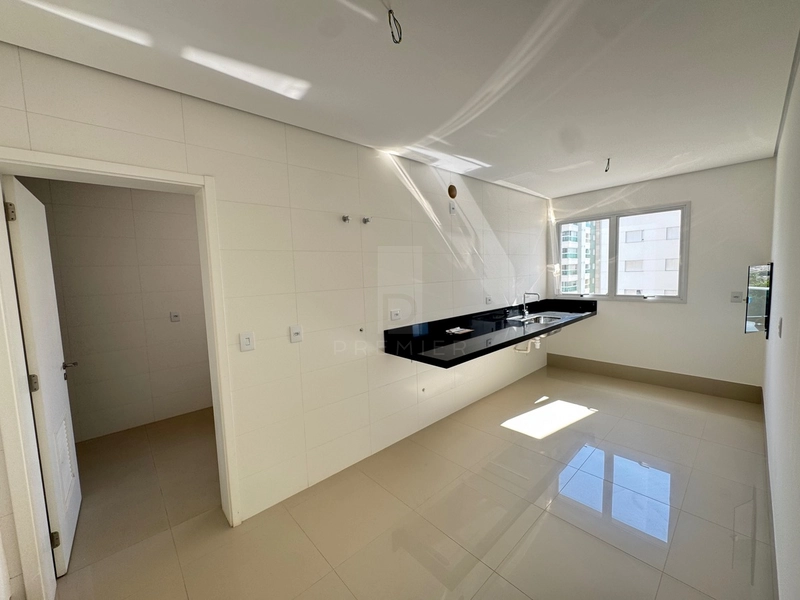 Apartamento com 3 suítes, 4 garagens no edificio Belvedere Marília-SP: 5ª foto da galeria de imagens do imóvel