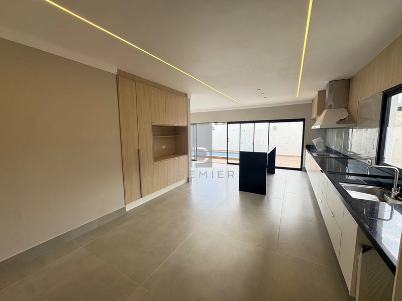 Casa com 3 suites e piscina, no condomínio Terras da Fazenda-Marília/SP: 6ª foto da galeria de imagens do imóvel