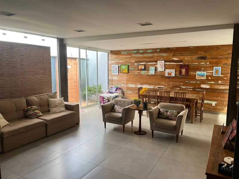 Casa a Venda com 3 quartos no Cond. Villaggio Esmeralda em Marília-SP.: 2ª foto da galeria de imagens do imóvel