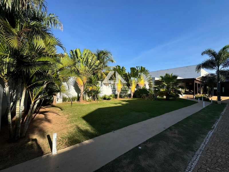 Casa com 3 suítes e piscina à venda no Cond. Campo Belo-Marília-SP: 2ª foto da galeria de imagens do imóvel