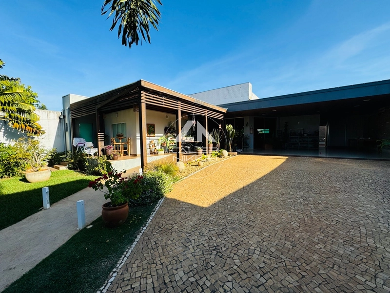 Casa com 3 suítes e piscina à venda no Cond. Campo Belo-Marília-SP: 8ª foto da galeria de imagens do imóvel