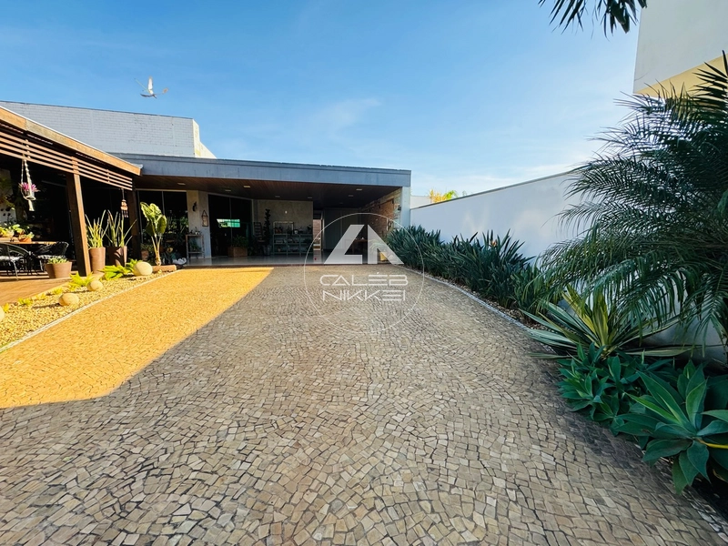 Casa com 3 suítes e piscina à venda no Cond. Campo Belo-Marília-SP: 7ª foto da galeria de imagens do imóvel