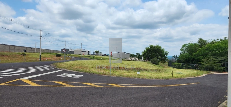 Terreno a Venda medindo 442 metros no Condomínio Vila Flora III em Marília-SP. : 8ª foto da galeria de imagens do imóvel