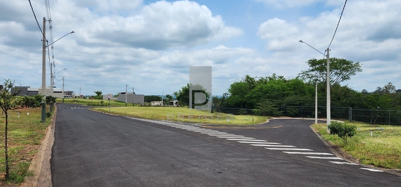 Terreno a Venda medindo 442 metros no Condomínio Vila Flora III em Marília-SP. : 4ª foto da galeria de imagens do imóvel