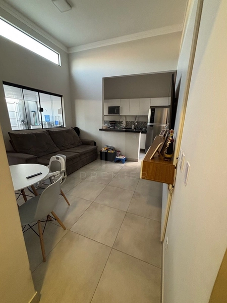 Casa com 3 quartos sendo 1 suíte no Jd. Universitários em Marília-SP.: 1ª foto da galeria de imagens do imóvel