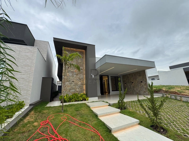 Casa com 3 quartos e piscina no condomínio Verana em Marília-SP: 2ª foto da galeria de imagens do imóvel
