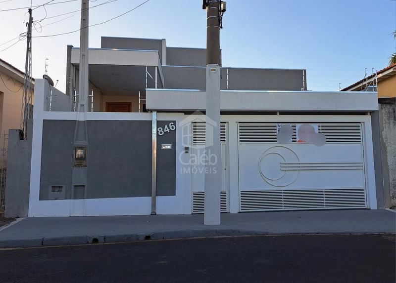 Casa a Venda no Centro em Marília-SP.: 1ª foto da galeria de imagens do imóvel