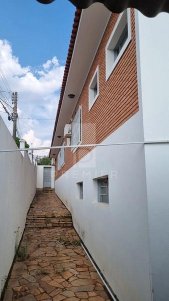 Casa a Venda no Bairro Aeroporto em Marília-SP.: 11ª foto da galeria de imagens do imóvel