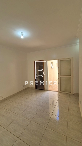 Casa com 3 quartos (1 suíte) : 15ª foto da galeria de imagens do imóvel