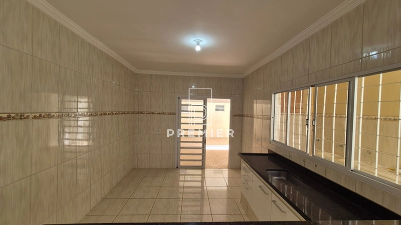 Casa com 3 quartos (1 suíte) : 7ª foto da galeria de imagens do imóvel