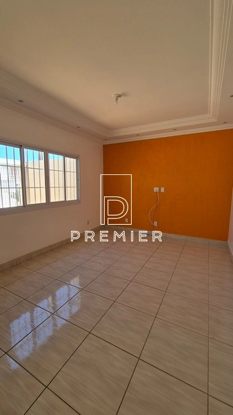 Casa com 3 quartos (1 suíte) : 5ª foto da galeria de imagens do imóvel