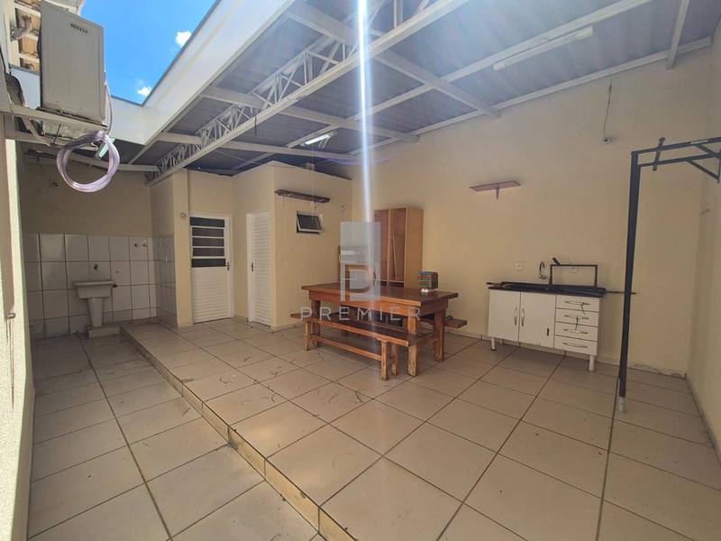 Casa a Venda no Bairro Campina Verde em Marília-SP. : 4ª foto da galeria de imagens do imóvel