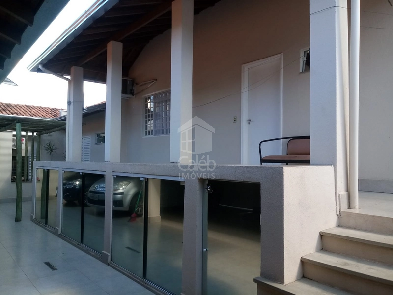 Casa a Venda no Bairro Parati em Marília-SP.: 2ª foto da galeria de imagens do imóvel