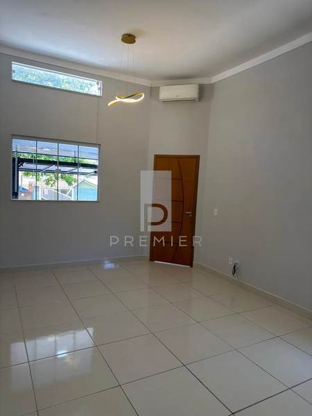 Casa a Venda com 3 quartos no Bairro Palmital em Marília-SP. : 2ª foto da galeria de imagens do imóvel