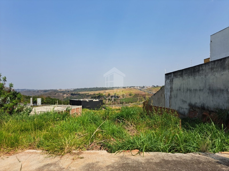 Terreno à Venda Jardim Parati: 1ª foto da galeria de imagens do imóvel