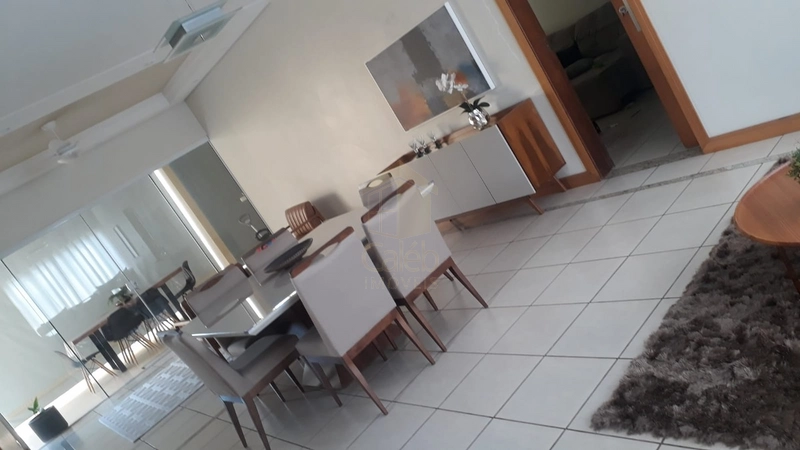 Sobrado no Jd. São Miguel em Marília-SP.: 3ª foto da galeria de imagens do imóvel