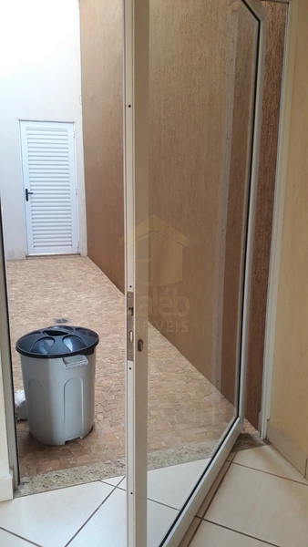 Sobrado no Jd. São Miguel em Marília-SP.: 36ª foto da galeria de imagens do imóvel