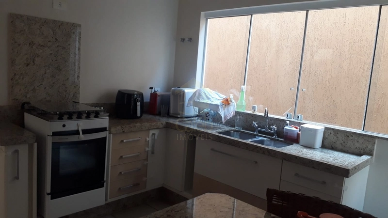 Sobrado no Jd. São Miguel em Marília-SP.: 10ª foto da galeria de imagens do imóvel