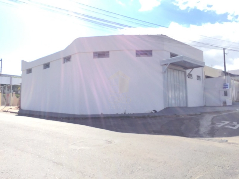 Vende-se Barracão no Bairro Sasazaki em Marília-SP.: 1ª foto da galeria de imagens do imóvel