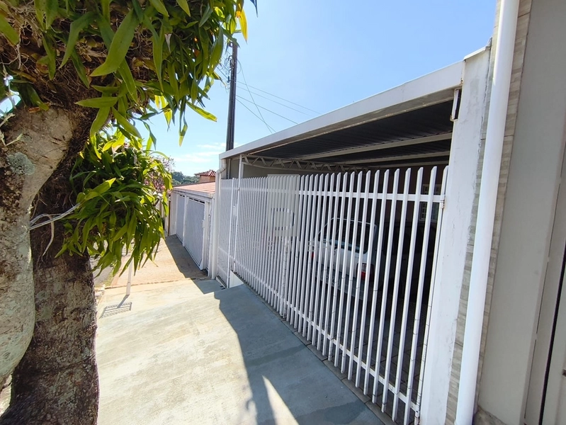 Casa a Venda com 3 Quartos sendo 1 Suíte no Jd. Estoril em Marília-SP. : 3ª foto da galeria de imagens do imóvel