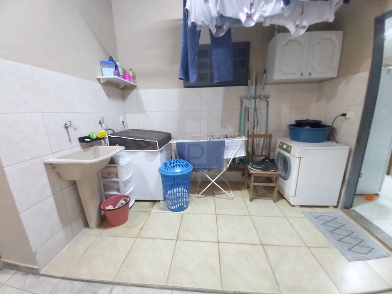 Casa com 3 quartos sendo 1 suíte no Jd. Universitário em Marília-SP.: 1ª foto da galeria de imagens do imóvel