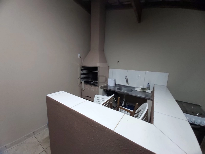 Casa com 3 quartos sendo 1 suíte no Jd. Universitário em Marília-SP.: 3ª foto da galeria de imagens do imóvel