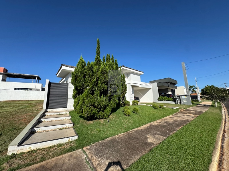 Casa com 3 suites e piscina terreno com 415 m2 Cond. Verana - Marilia-SP: 2ª foto da galeria de imagens do imóvel