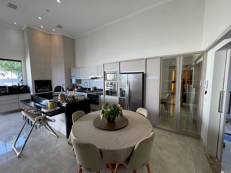 Casa com 3 suites e piscina terreno com 415 m2 Cond. Verana - Marilia-SP: 11ª foto da galeria de imagens do imóvel