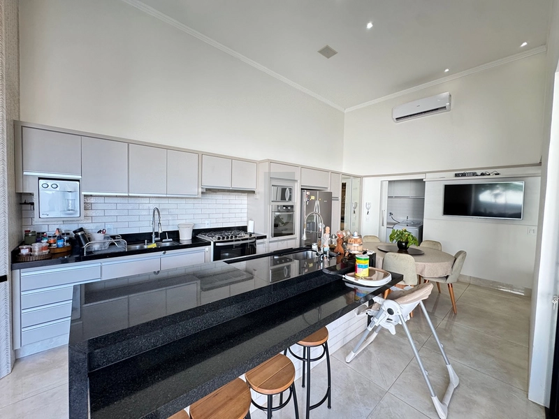 Casa com 3 suites e piscina terreno com 415 m2 Cond. Verana - Marilia-SP: 10ª foto da galeria de imagens do imóvel