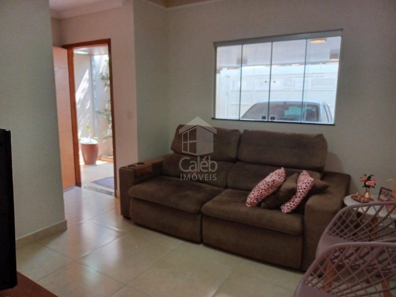 Vende-se Imóvel no Bairro Santa Gertrudes em Marília-SP.: 4ª foto da galeria de imagens do imóvel