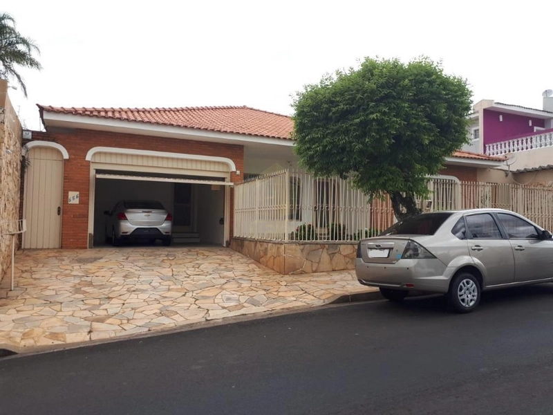 Casa Residencial a Venda no Bairro Centro, Marília SP.: 1ª foto da galeria de imagens do imóvel