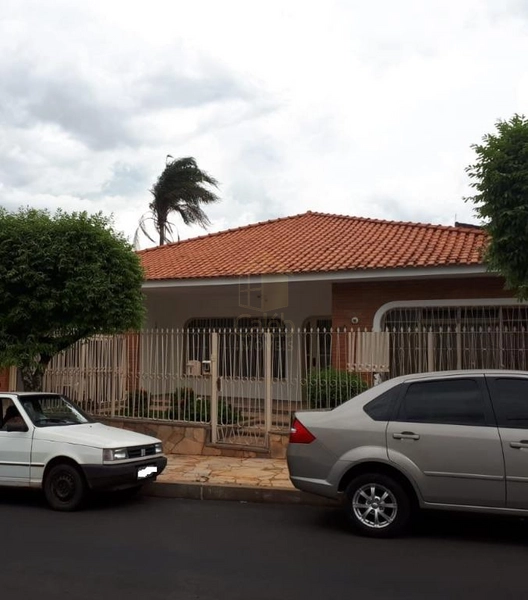 Casa Residencial a Venda no Bairro Centro, Marília SP.: 3ª foto da galeria de imagens do imóvel