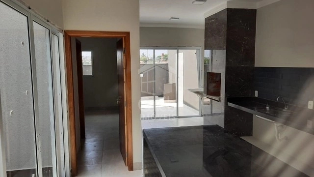 Casa a Venda no Bairro Palmital em Marília-SP.: 3ª foto da galeria de imagens do imóvel