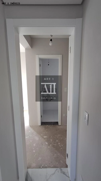 Sobrado para Venda em Curitiba, Xaxim, 3 dormitórios, 1 suíte, 3 banheiros, 3 vagas: 27ª foto da galeria de imagens do imóvel