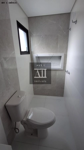 Sobrado para Venda em Curitiba, Xaxim, 3 dormitórios, 1 suíte, 3 banheiros, 3 vagas: 32ª foto da galeria de imagens do imóvel