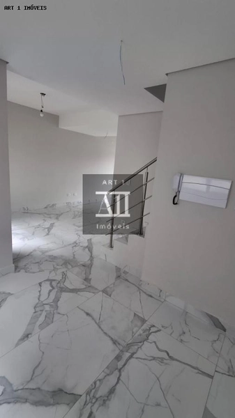 Sobrado para Venda em Curitiba, Xaxim, 3 dormitórios, 1 suíte, 3 banheiros, 3 vagas: 14ª foto da galeria de imagens do imóvel